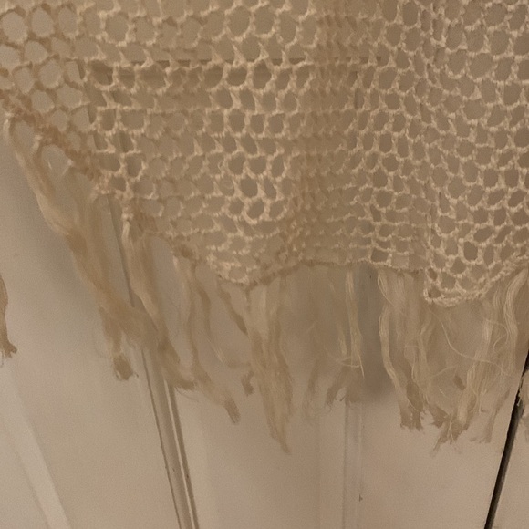 NWT Volcom Cream Camp Fire Fishnet Fringe Wrap Kimono - Picture 6 of 6